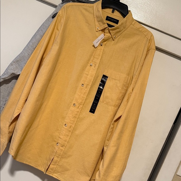 Banana Republic Yellow Men's Shirt - Picture 3 of 3